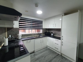 Lovely ground floor 1-bed flat with free parking